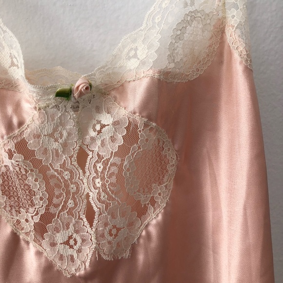 Vintage | Ballet Pink Silk & Lace Slip - Picture 11 of 15